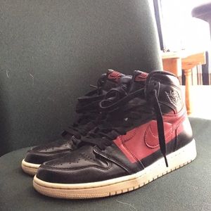 Jordan 1 Retro High OG Defiant Couture